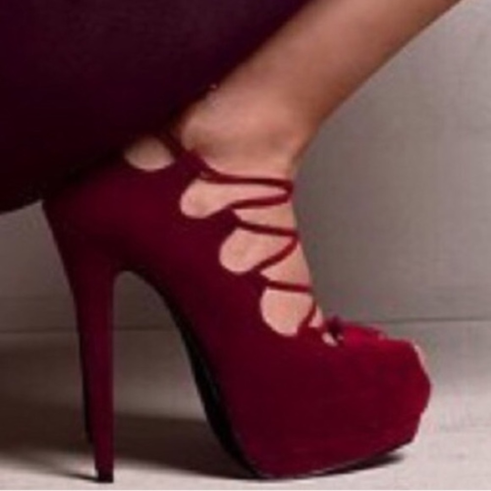 Colin stuart wine heels size 6